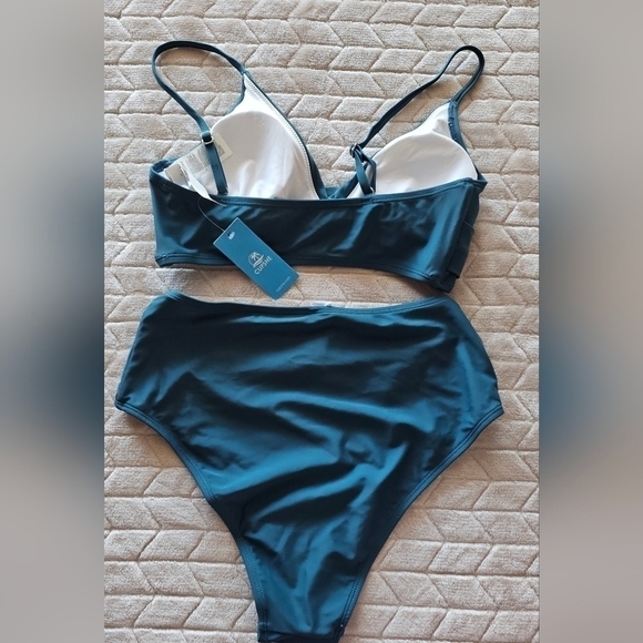 57.🆕Small Cupshe Twist Front top and High-Waist Bikini Bottom NWT - Picture 3 of 4
